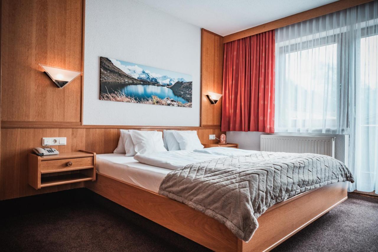 Hotel Garni Romantika Sankt Leonhard im Pitztal